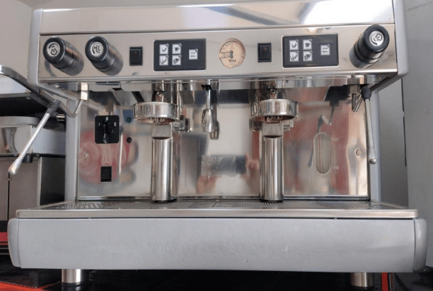 Admitir trono Excremento Máquina de Café Espresso Astoria de 2 Grupos (Remanufacturada) |  Todoparacafe